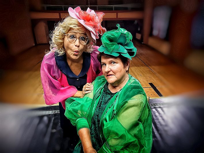 Anopit viihdyttävät Iisalmen Teatterissa